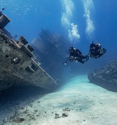 Evolve Scuba. Become a PADI Pro. Wreck.